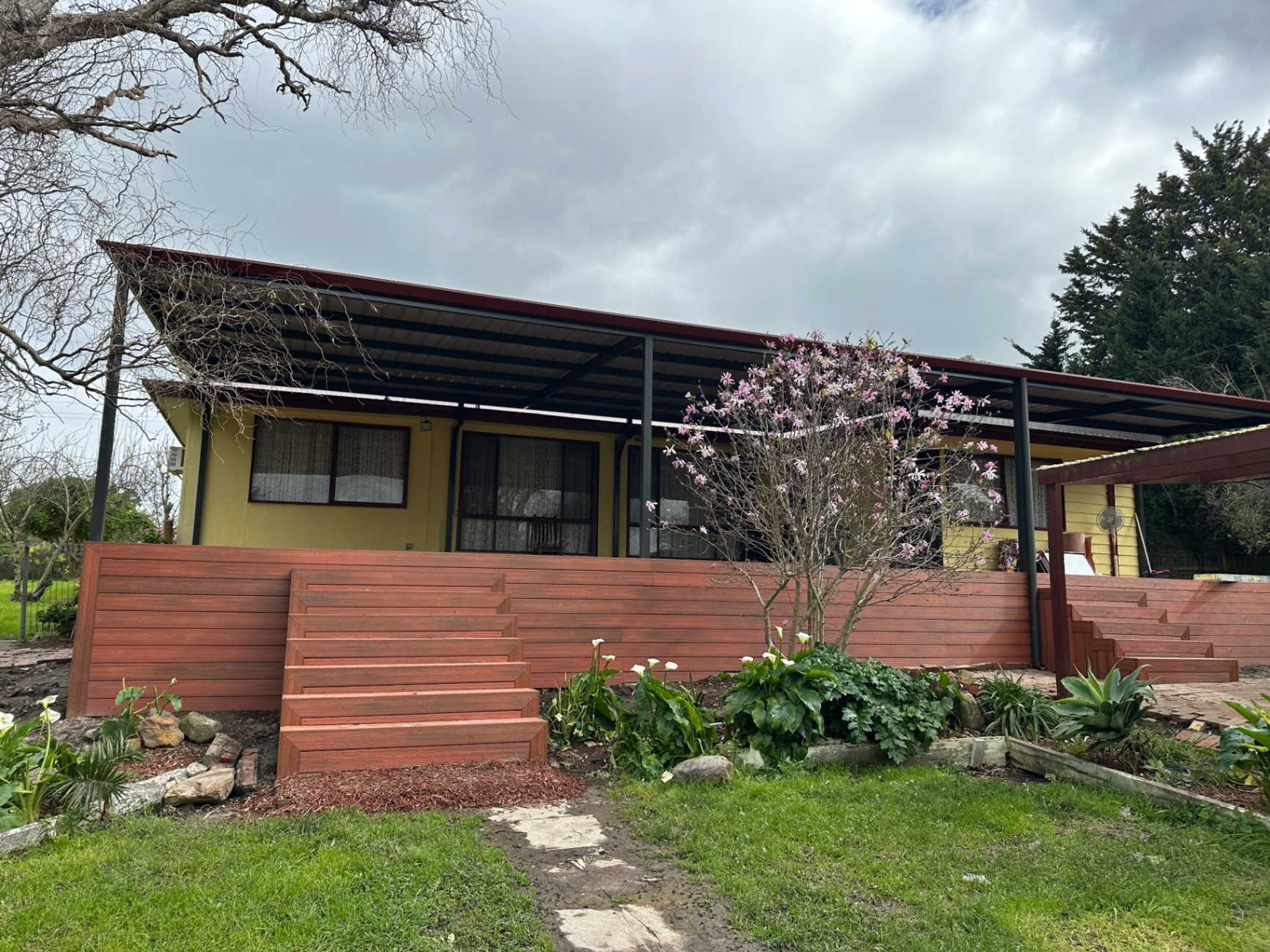 Colorbond Pergola and Decking in Cranbourne South After 1