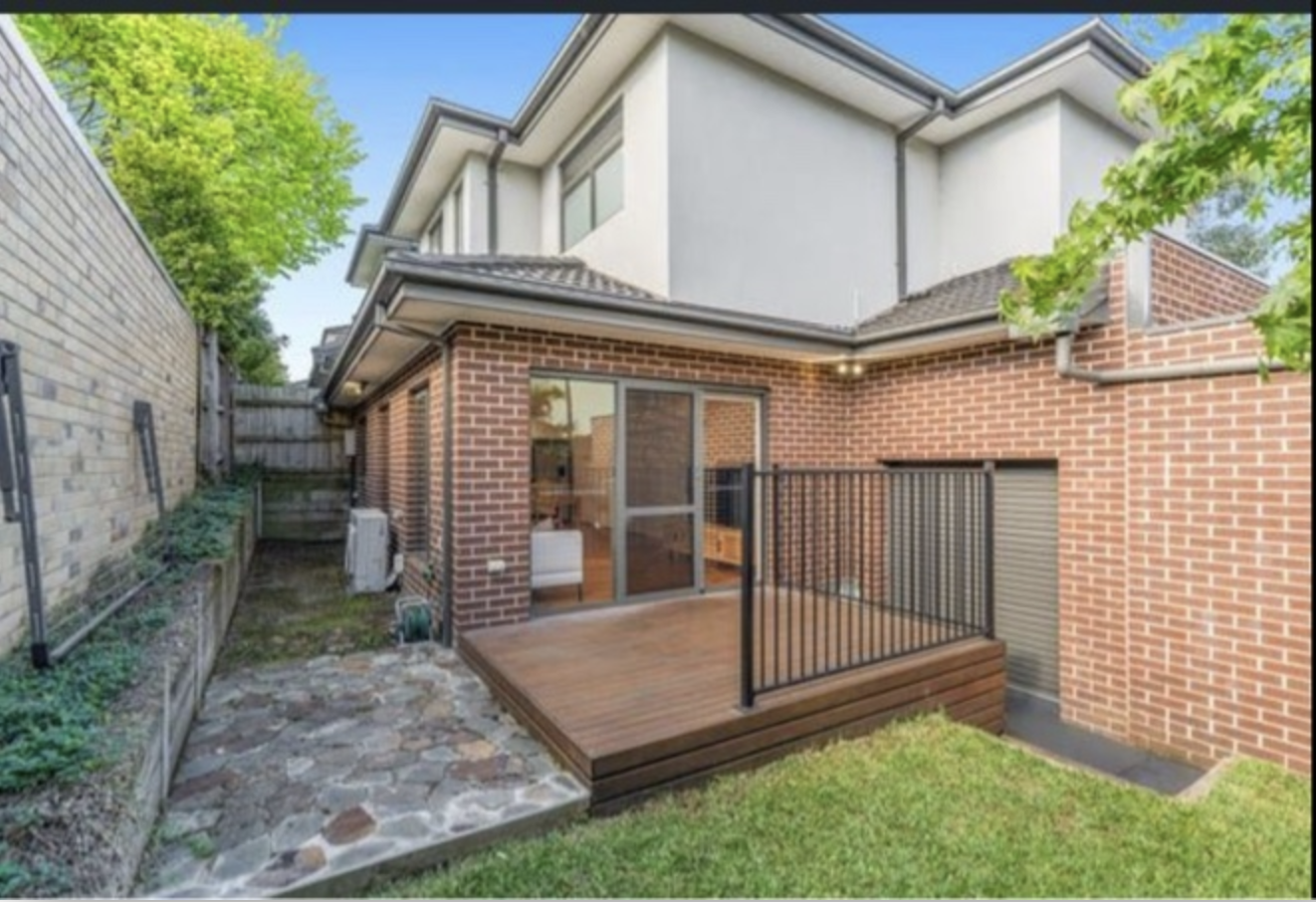 Flatdek Pergola in Mitcham Before 1