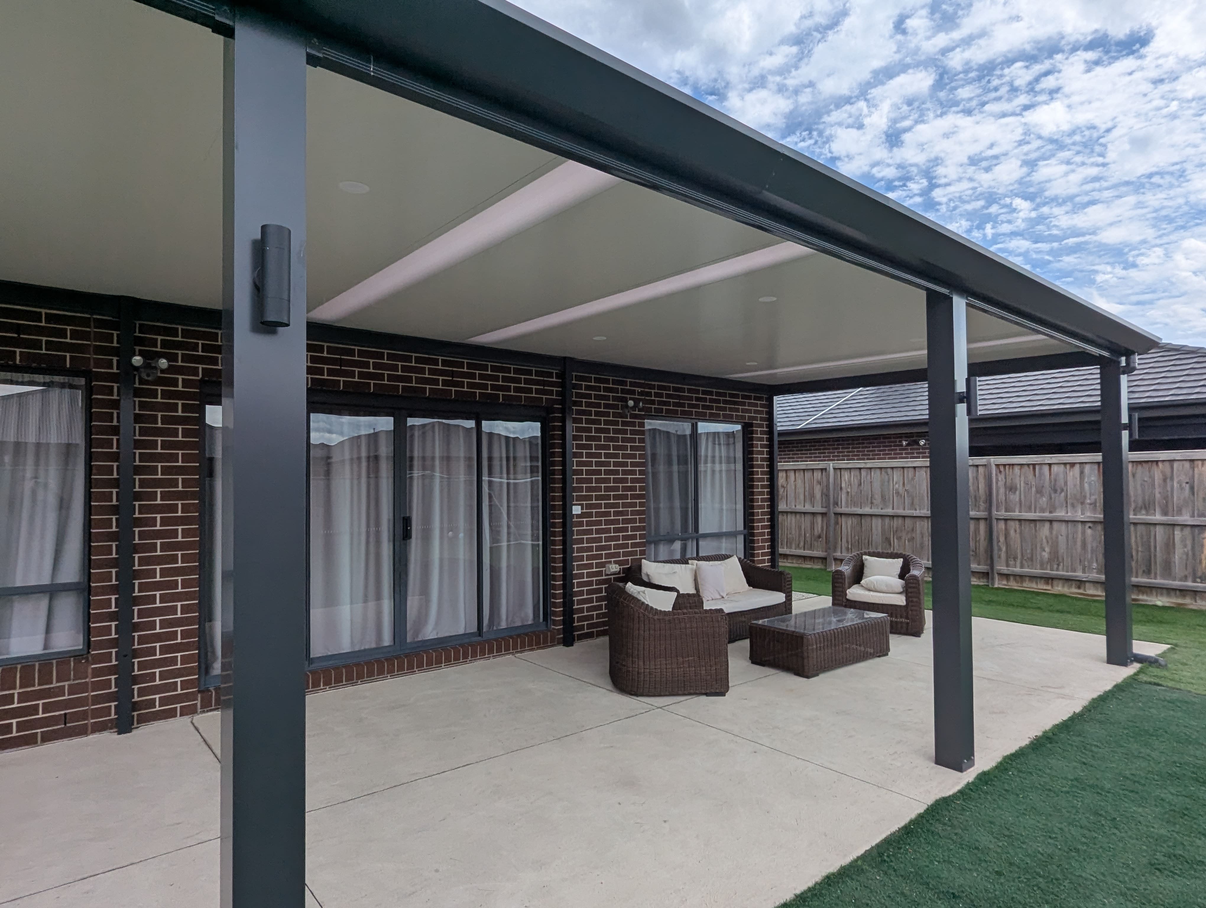 Insulated patio with CoolLight in Officer After 6