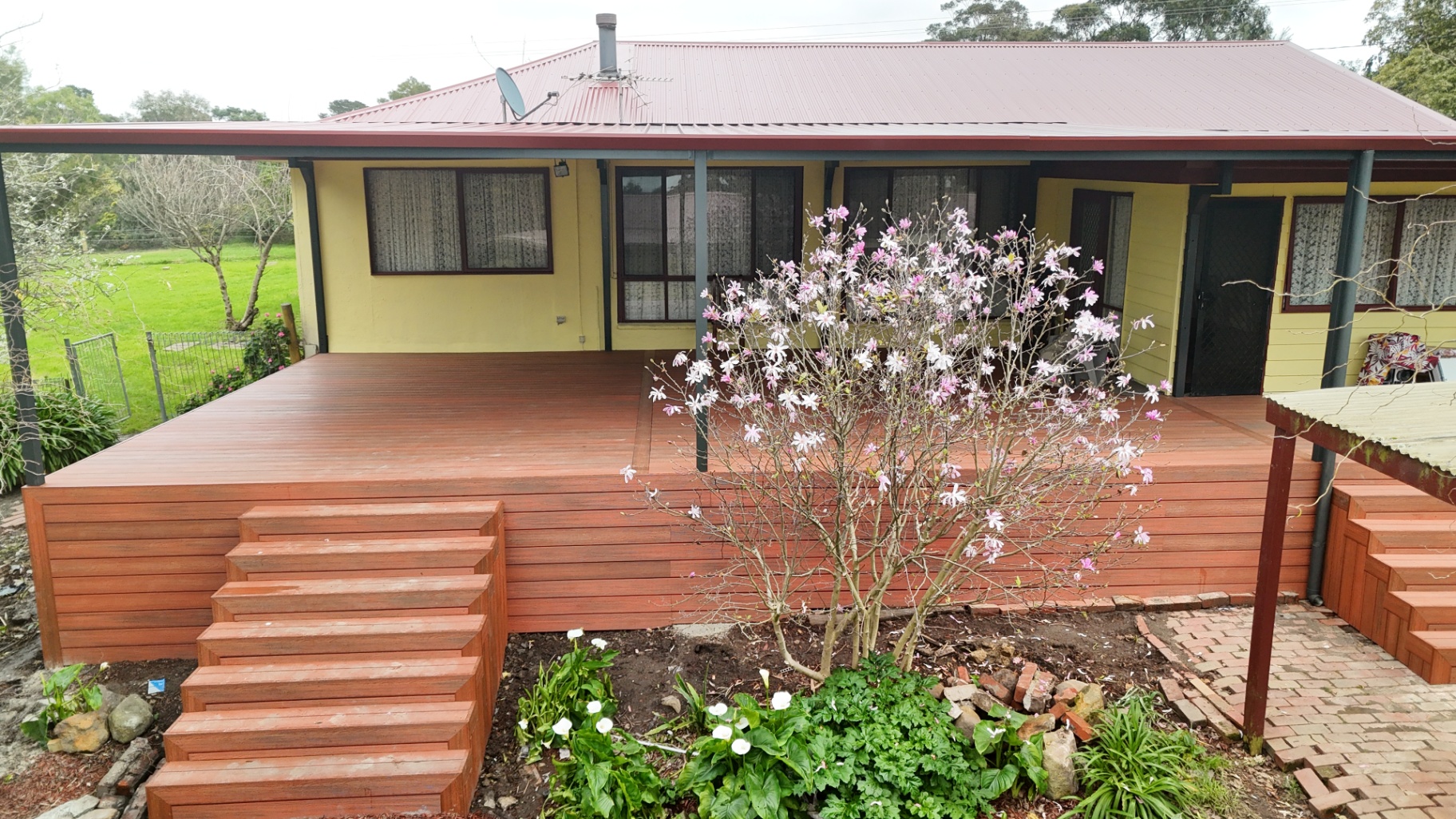 Colorbond Pergola and Decking in Cranbourne South After 2