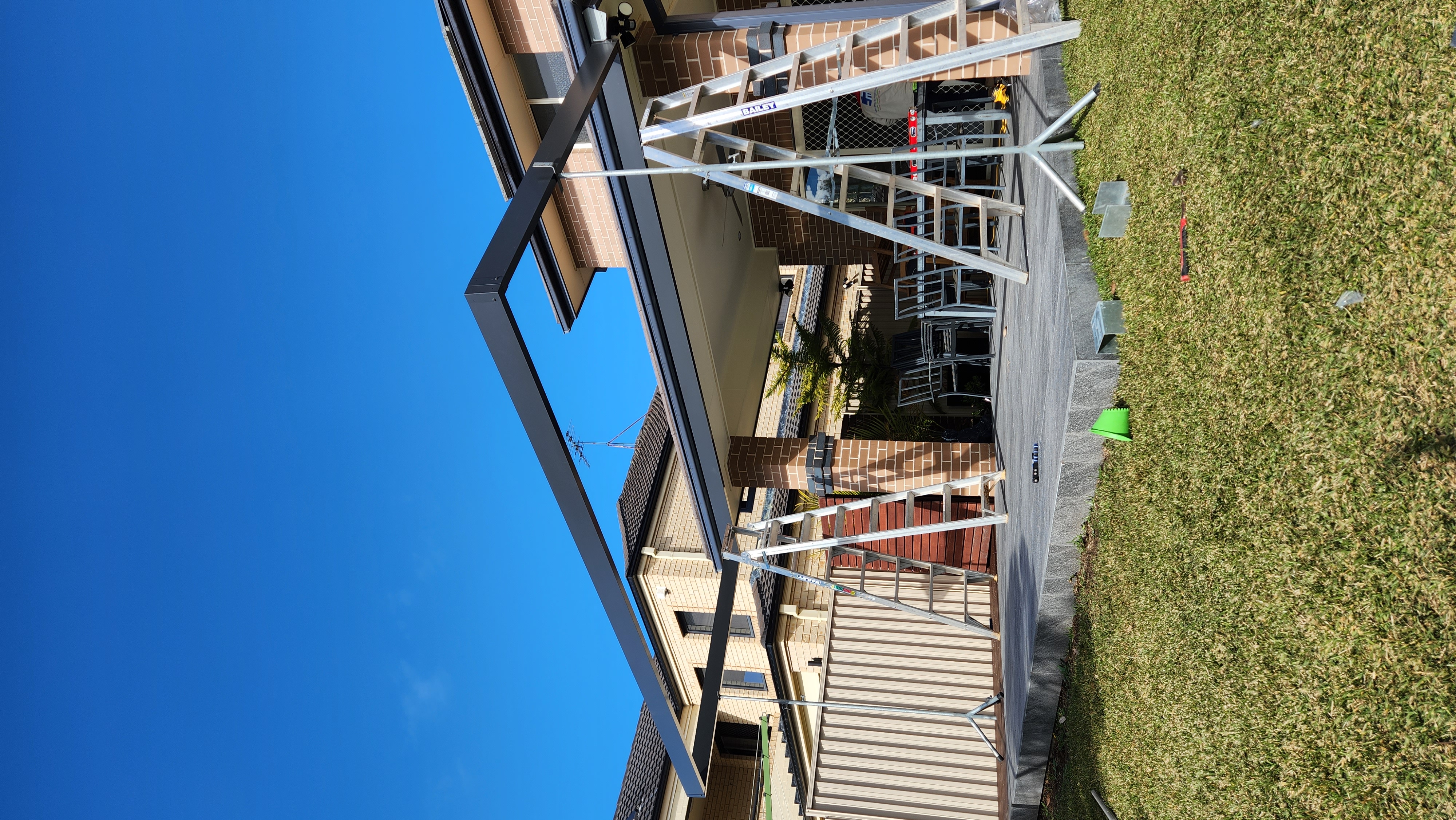 Flatdek Pergola roof with skylight Before 4