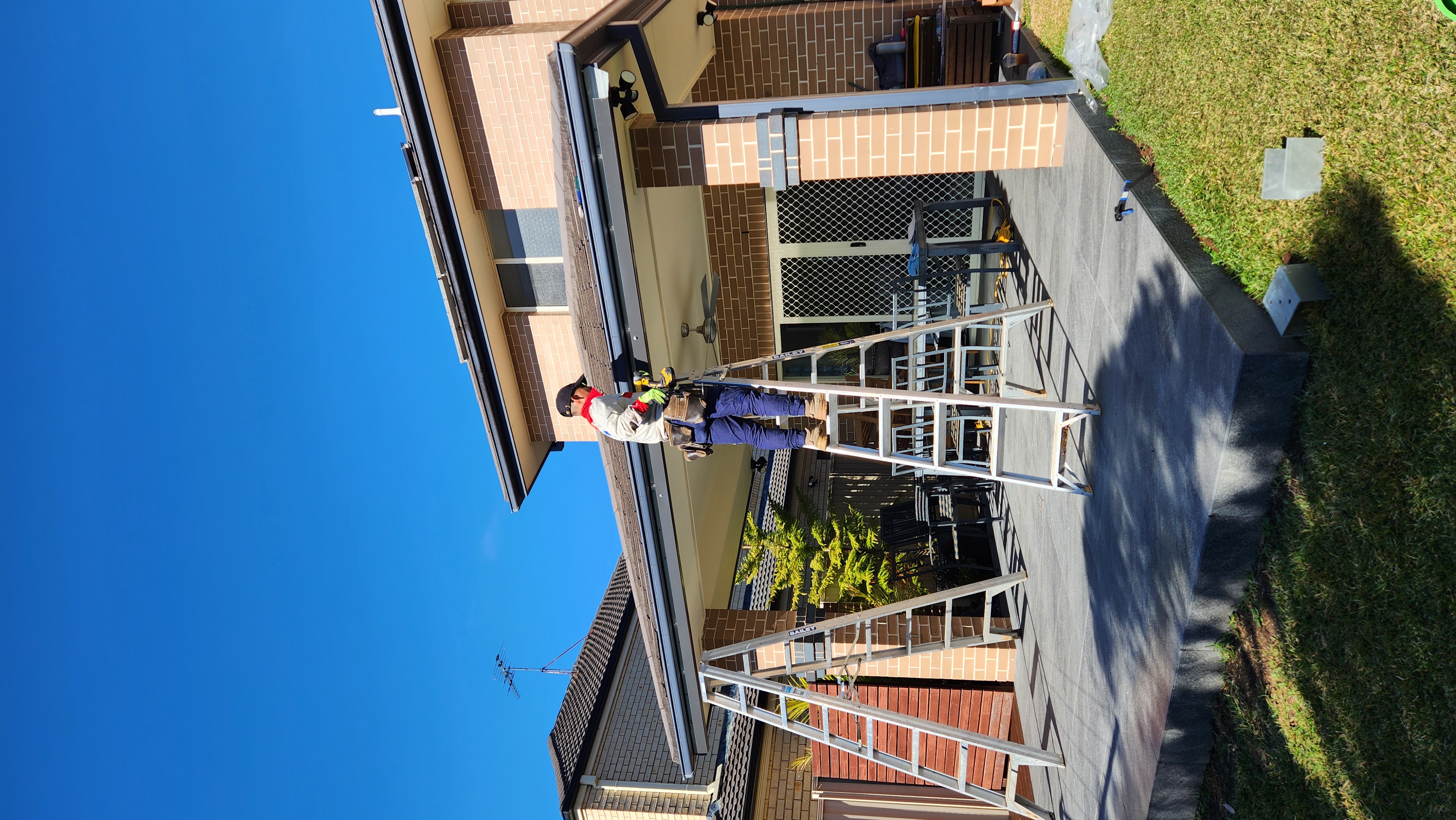 Flatdek Pergola roof with skylight Before 1